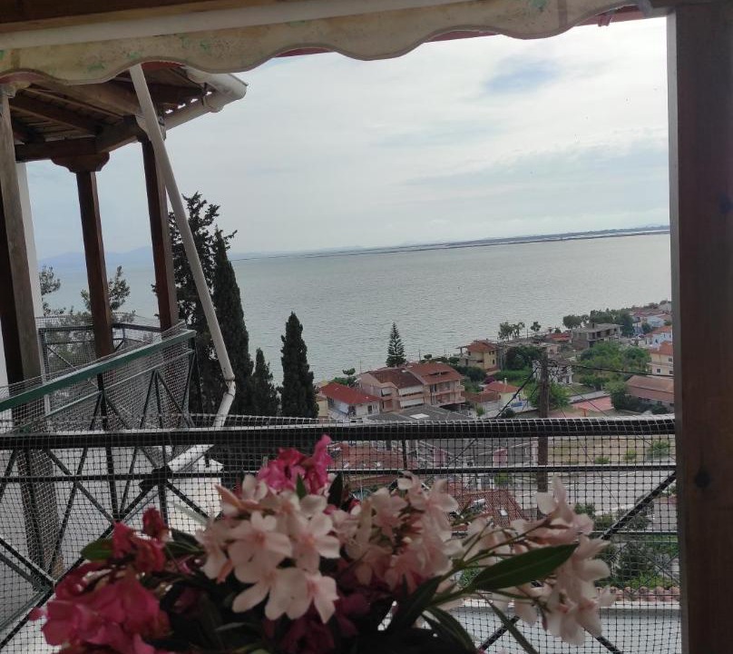 Photo of Patio Balcony in Menidion