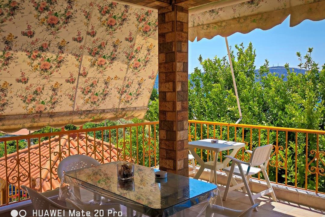 Photo of Patio Balcony in Salamis
