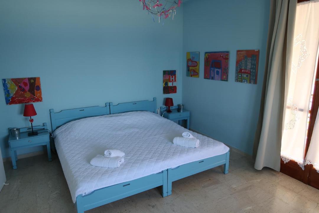 Photo of Bedroom in Akrogialion