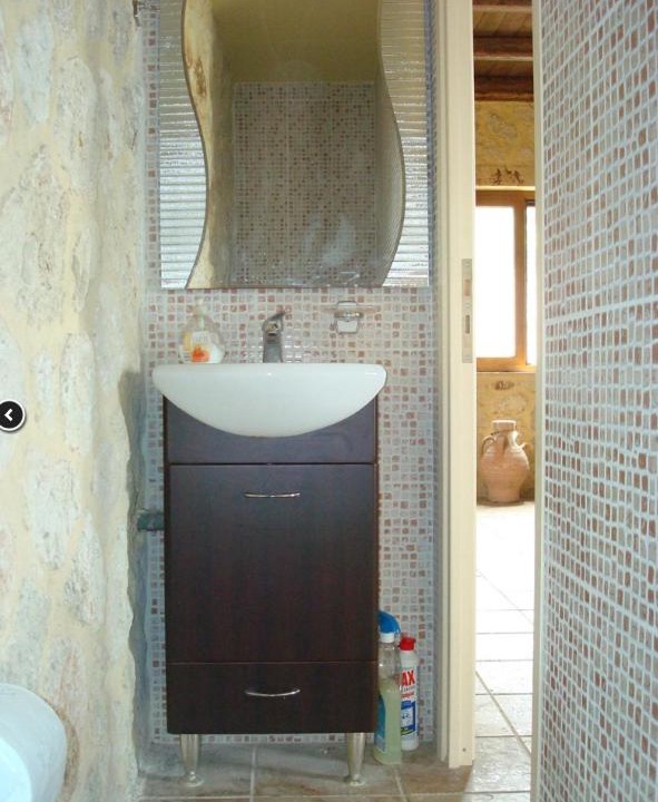 Photo of Bathroom in Keratokambos