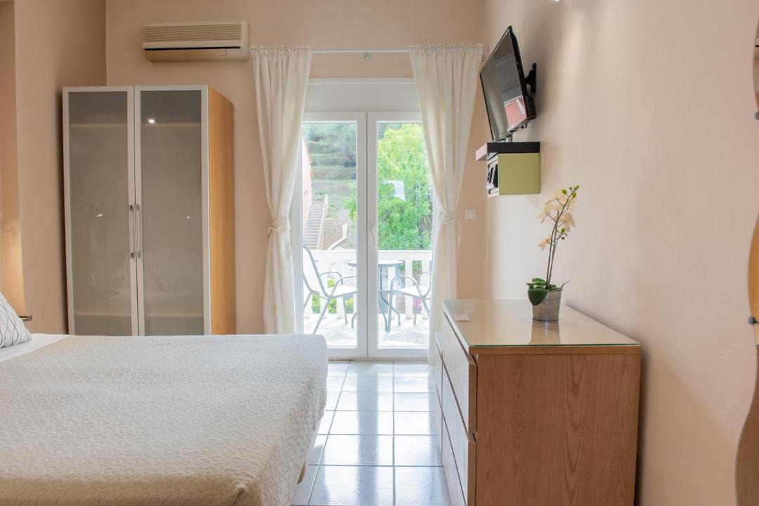 Photo of Bedroom in Messonghi