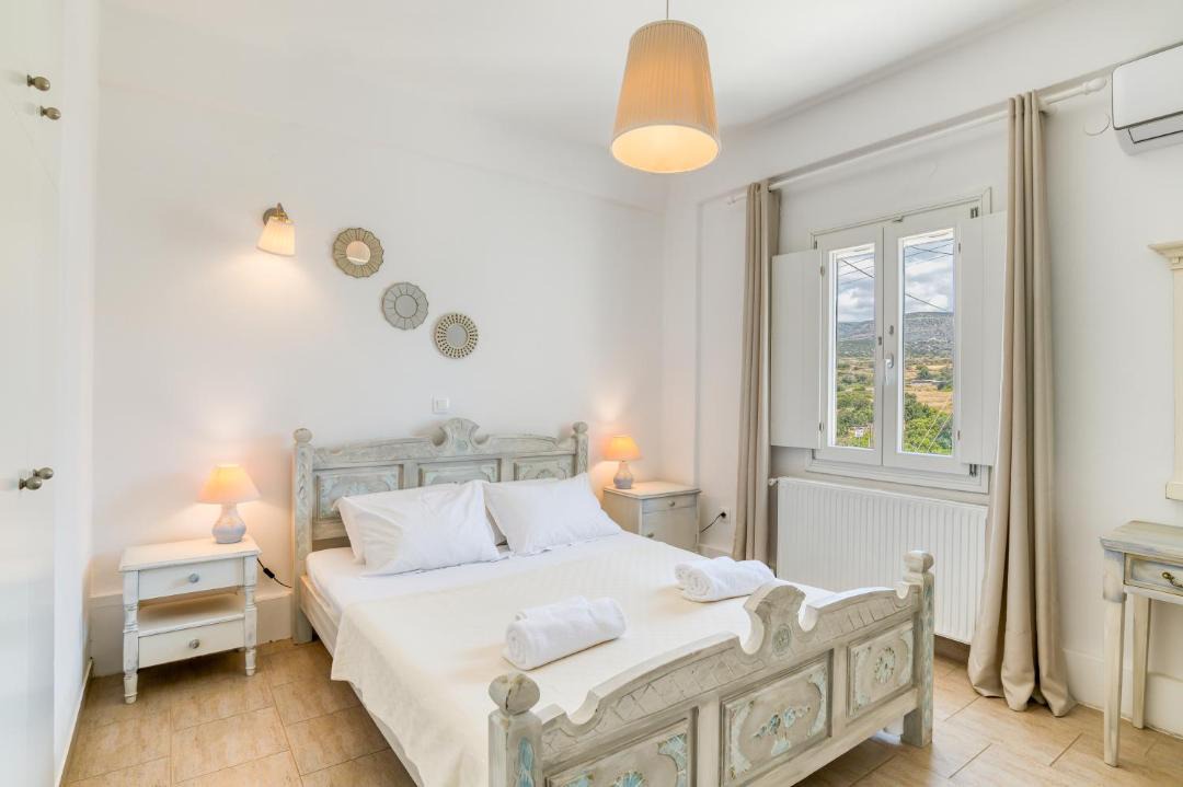 Photo of Bedroom in Aliki