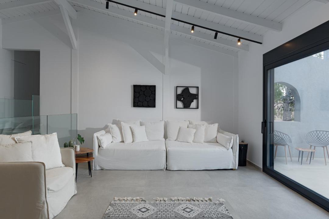 Photo of Others in Saronida