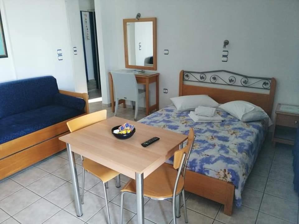 Photo of Others in Platis Gialos