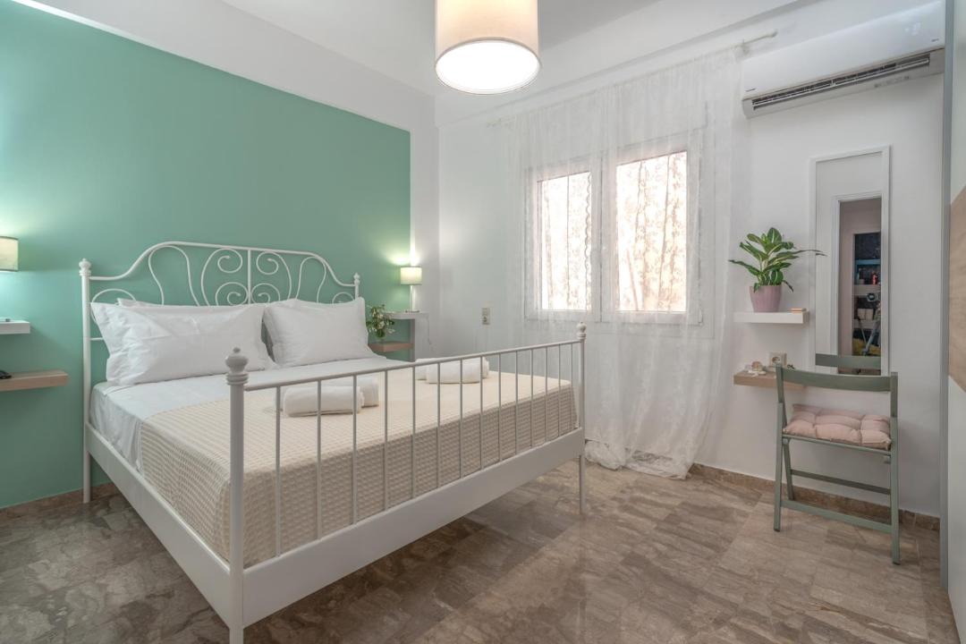 Photo of Bedroom in Analipsi