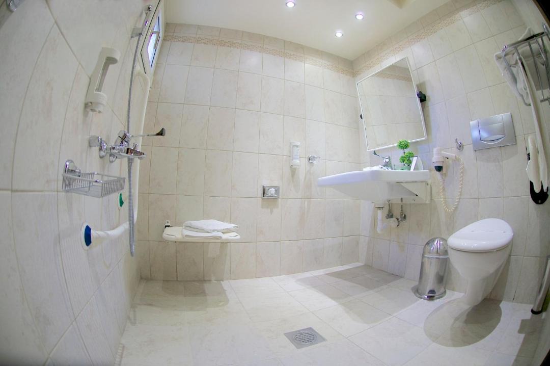 Photo of Bathroom in Vardaris