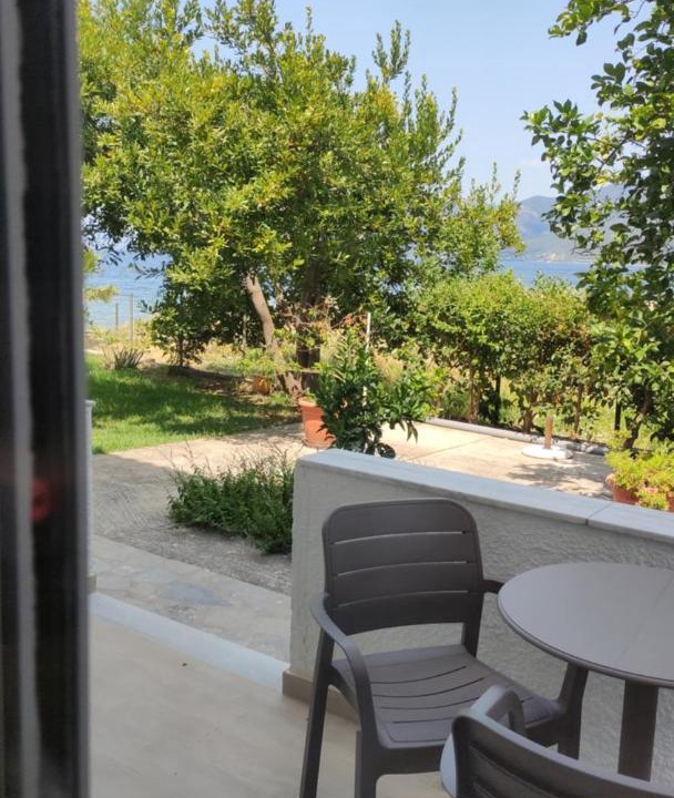 Photo of Patio Balcony in Rovies