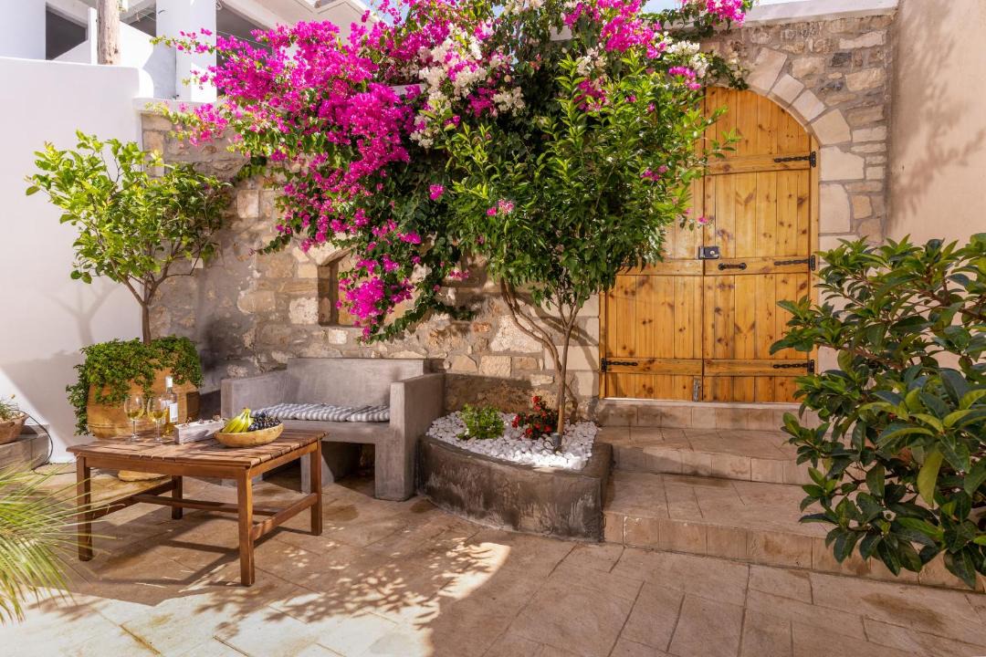 Photo of Patio Balcony in Spilion