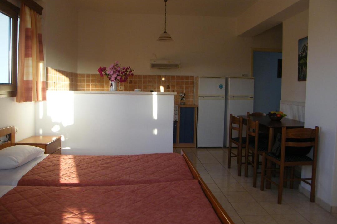 Photo of Others in Amoudi