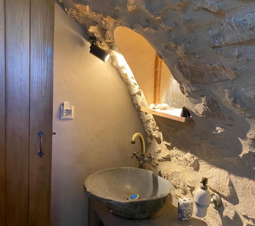 Photo of Bathroom in Thalames