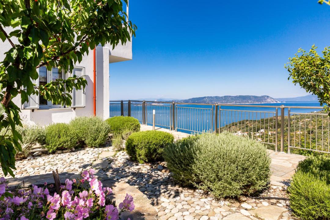 Photo of Patio Balcony in Glossa