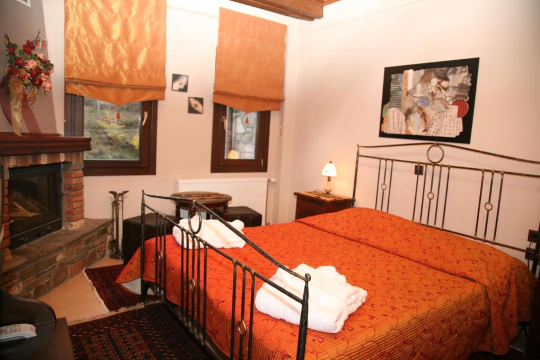 Photo of Bedroom in Lake Plastiras