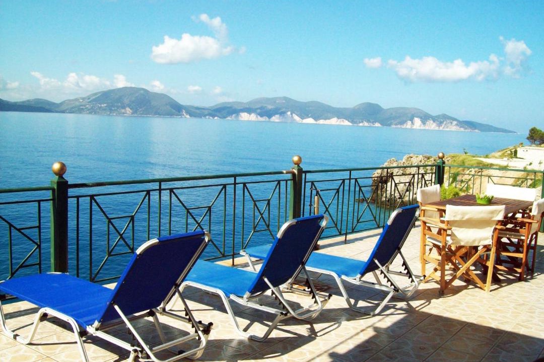 Photo of Patio Balcony in Frourion