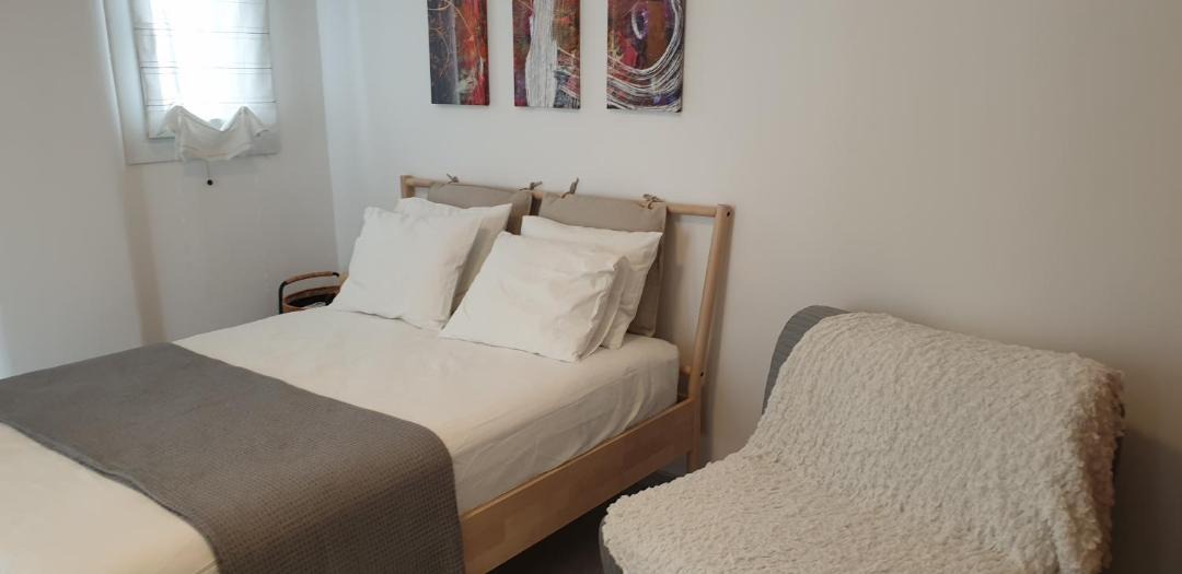 Photo of Bedroom in Platis Gialos
