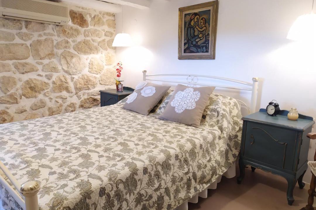 Photo of Bedroom in Kato Diminio