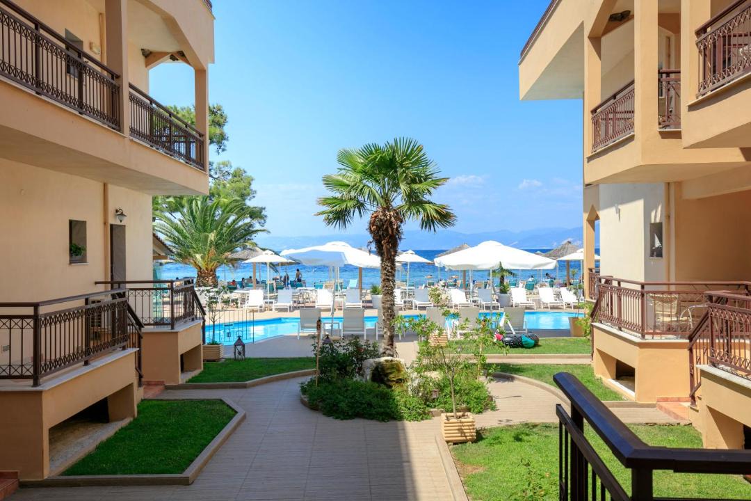 Photo of Others in Skala Rachoniou