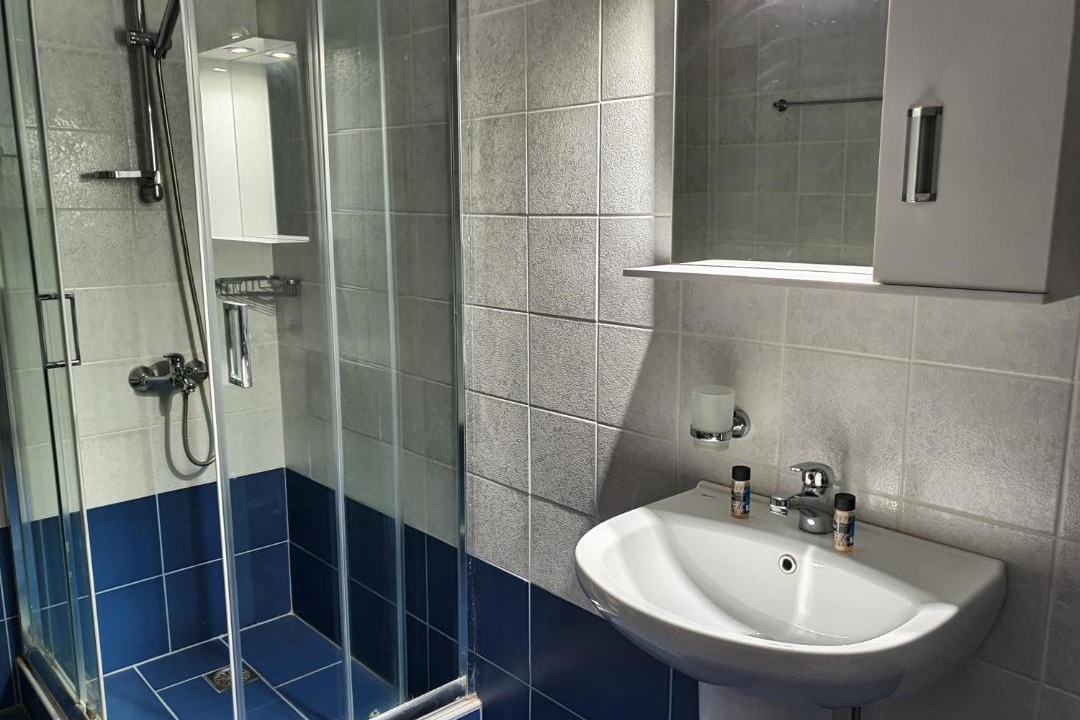 Photo of Bathroom in Lefktro