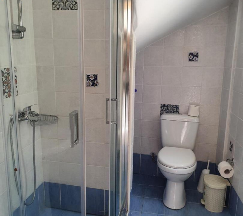 Photo of Bathroom in Lefktro