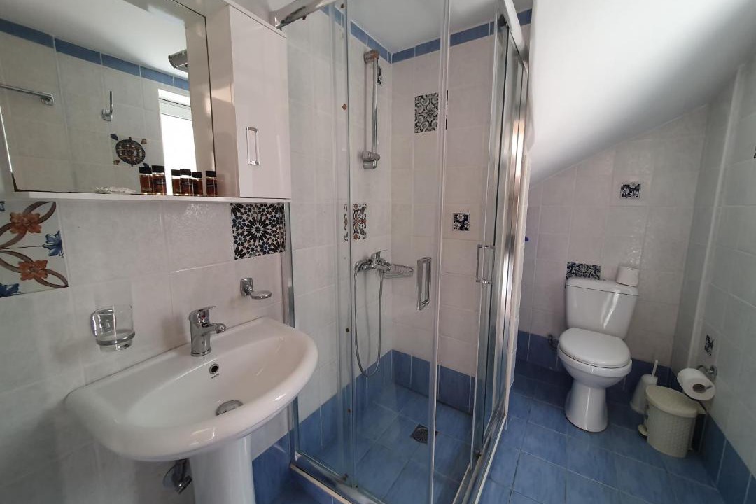 Photo of Bathroom in Lefktro