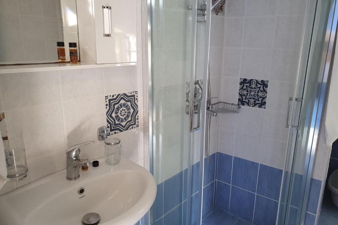 Photo of Bathroom in Lefktro