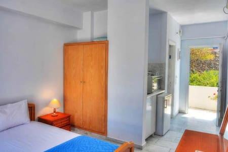 Photo of Bedroom in Katapola