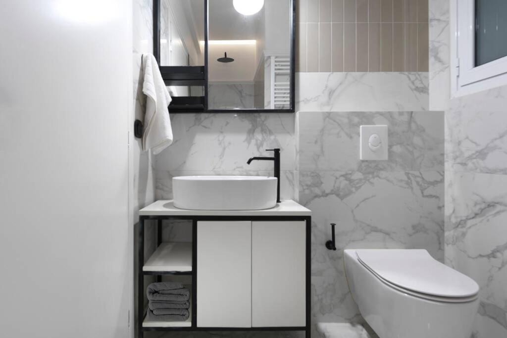 Photo of Bathroom in Neapoli