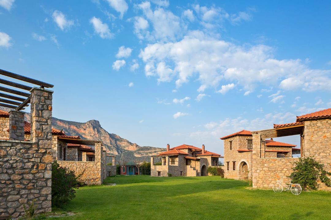 Photo of Buildings in Leonidio