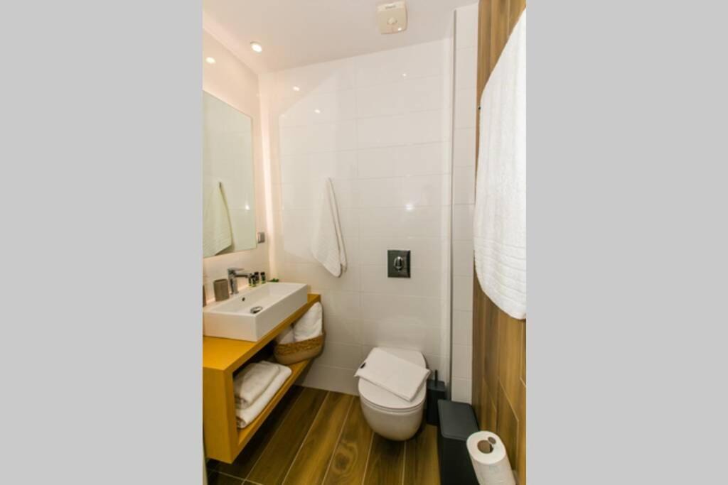 Photo of Bathroom in Kerames