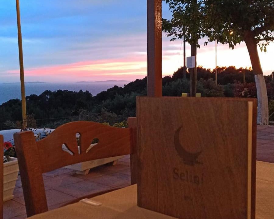 Photo of Patio Balcony in Loutsa