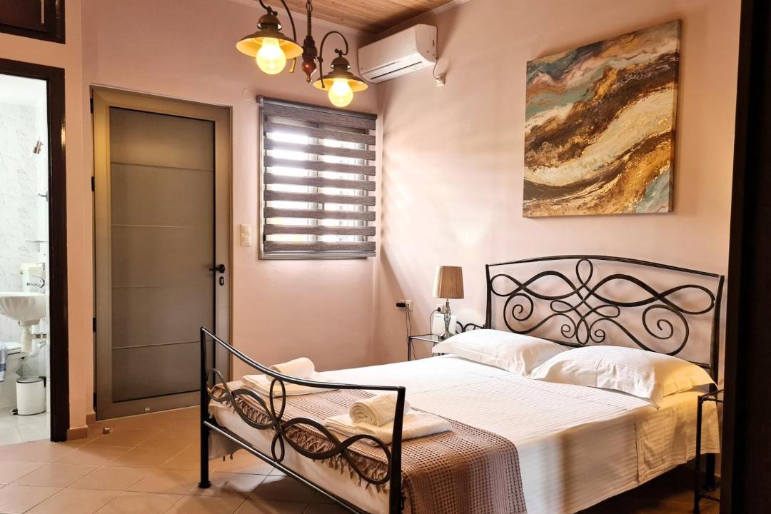 Photo of Bathroom in Limeniskos