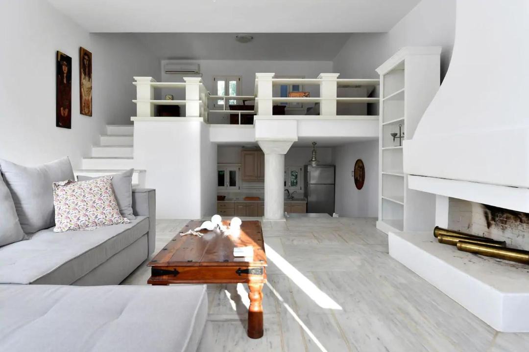 Photo of Livingroom in Ampelas