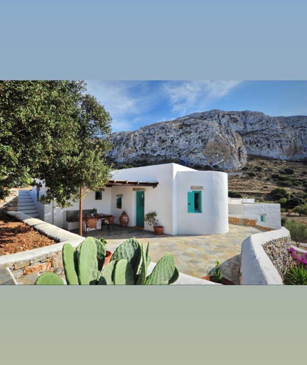 Photo of Buildings in Aegiali