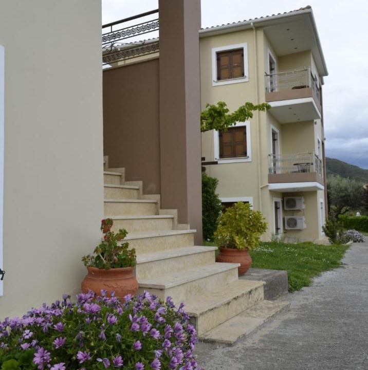 Photo of Buildings in Gefira Mpania