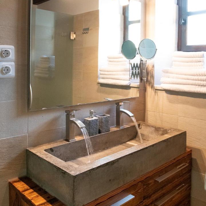 Photo of Bathroom in Lefktro