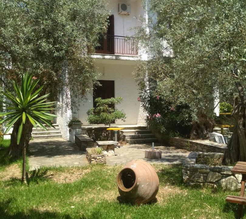 Photo of Buildings in Kalamos