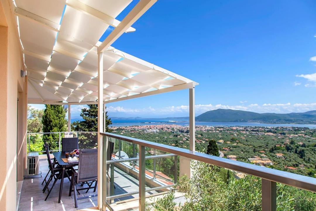 Photo of Patio Balcony in Apolpaina