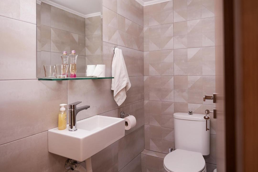 Photo of Bathroom in Foinikounta