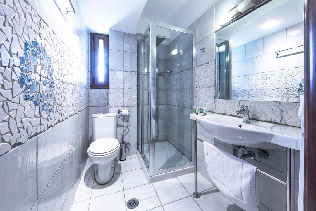 Photo of Bathroom in Thermo