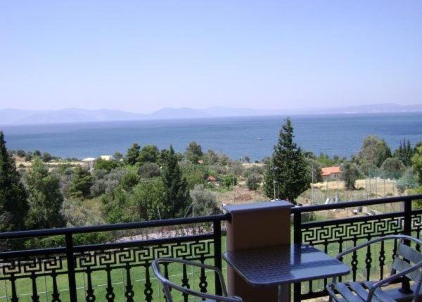 Photo of Patio Balcony in Paradise Beach