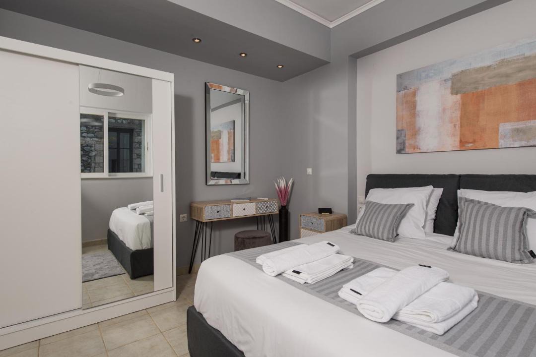 Photo of Bedroom in Aigio