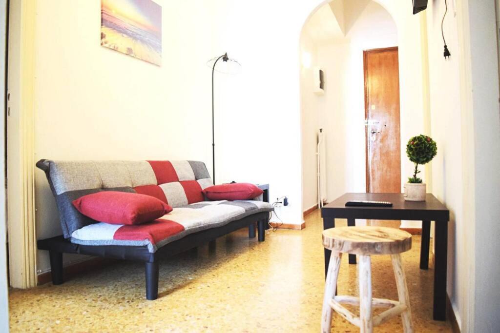 Photo of Livingroom in Exarhia