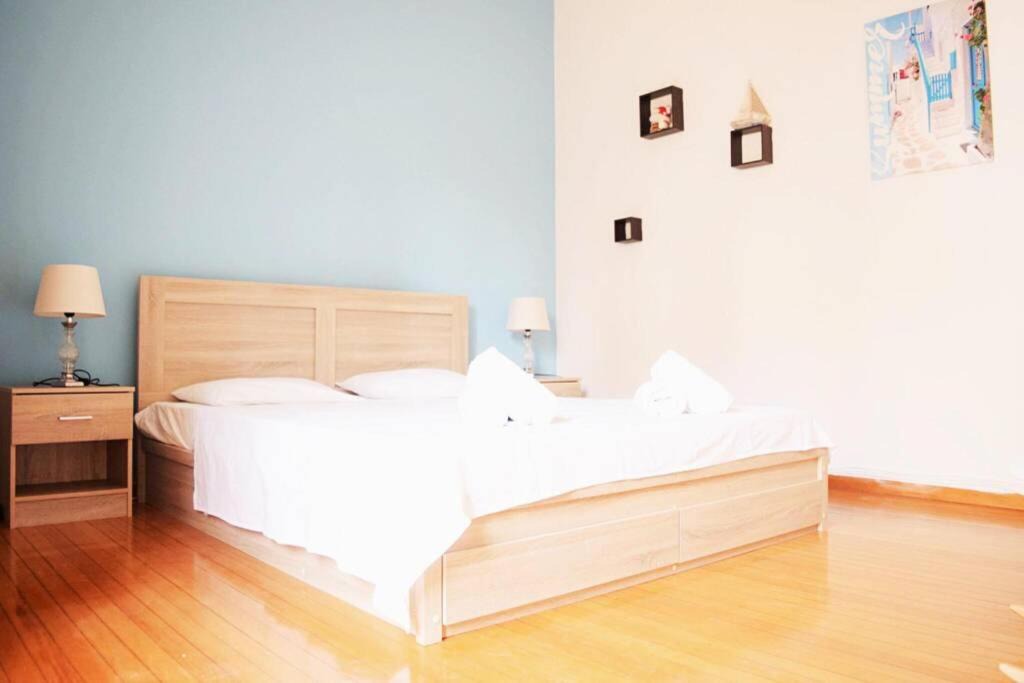 Photo of Bedroom in Exarhia