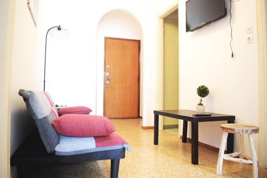 Photo of Livingroom in Exarhia