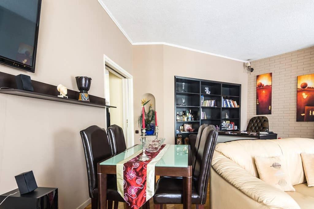Photo of Livingroom in Nea Smirni