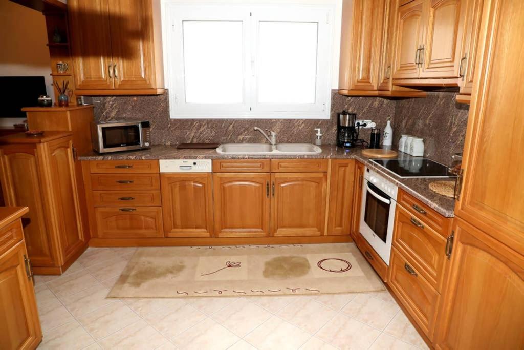 Photo of Kitchen in Volos City Centre
