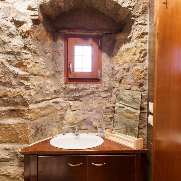 Photo of Bathroom in Ithomi