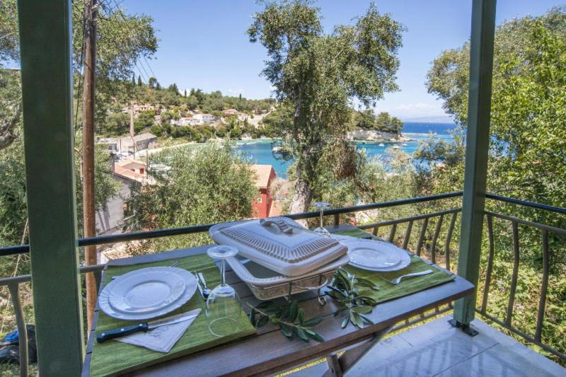 Photo of Patio Balcony in Longos