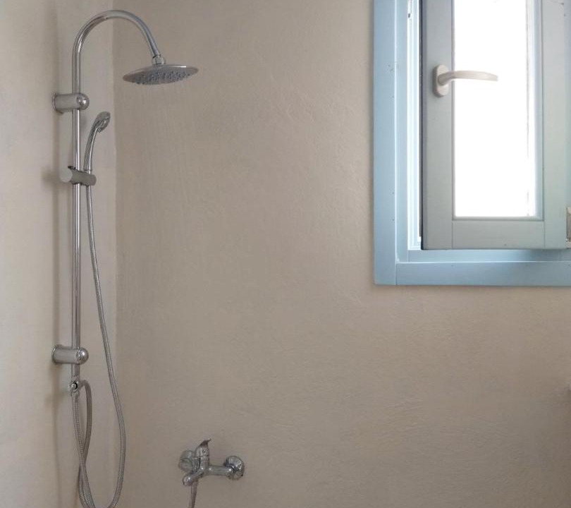 Photo of Bathroom in Glinado