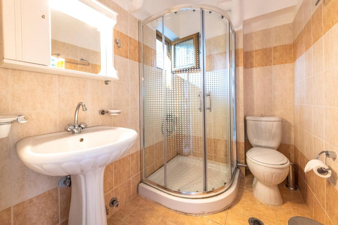 Photo of Bathroom in Thermo
