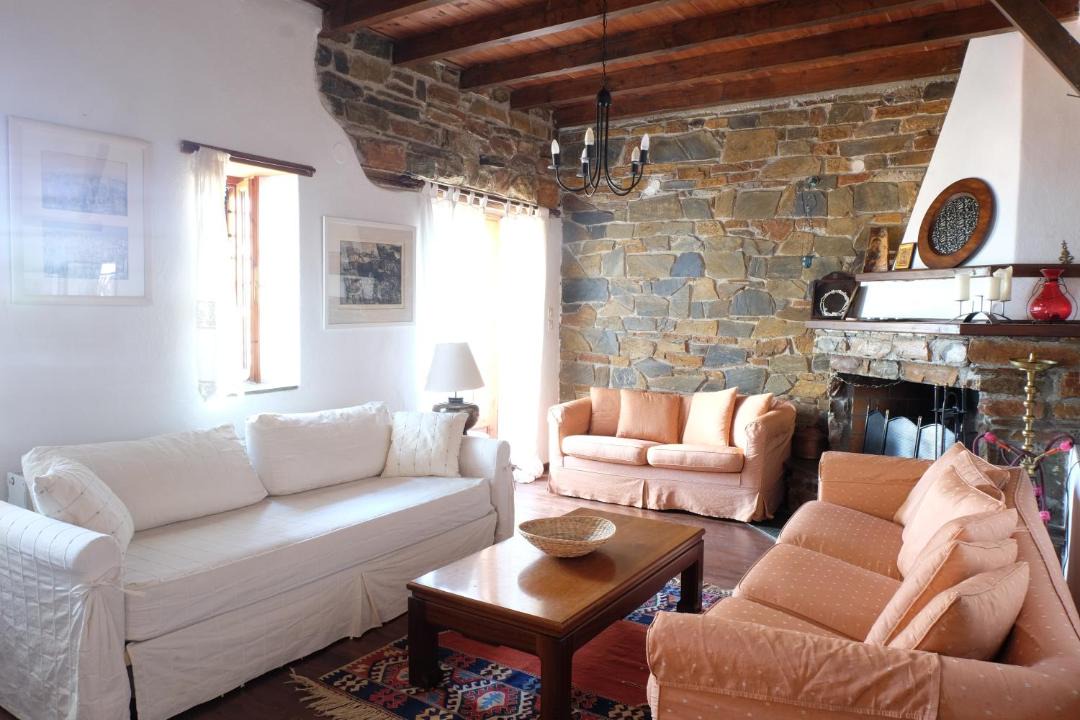 Photo of Livingroom in Panteleimon